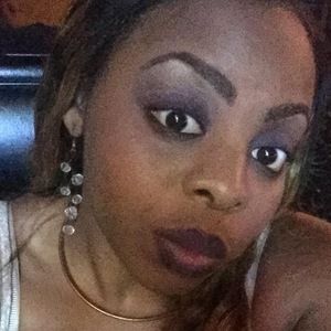 Meet your Posher, Alexia